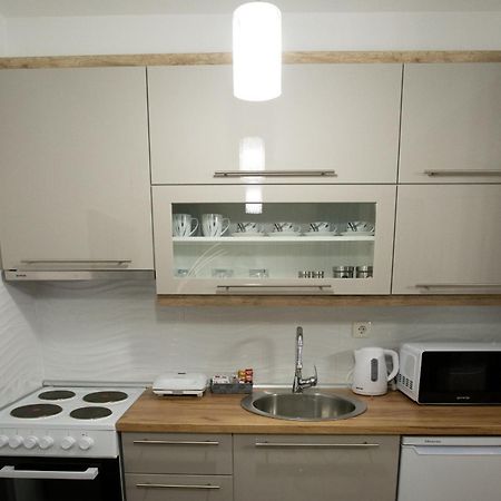 Apartman Sunset Sremska Mitrovica Exteriör bild
